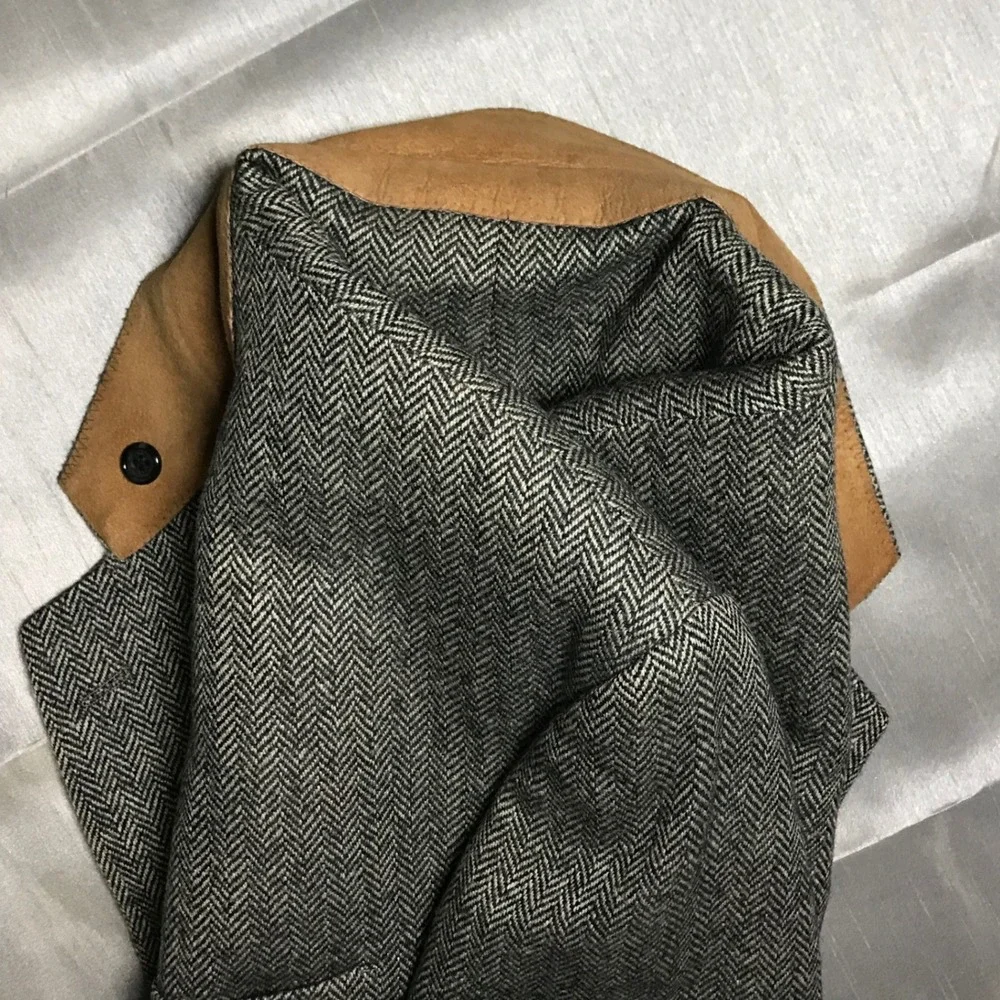 Evan Picone Belk Mens Grey Herringbone 100% Pure Wool 2 Button Blazer Sport Coat